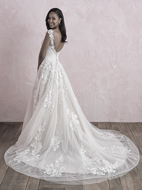 3262 Allure Romance Lace Bridal Gown