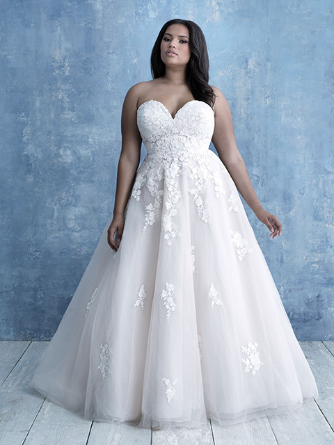 Allure Woman W461 Lace Appliques Tulle Wedding Dress